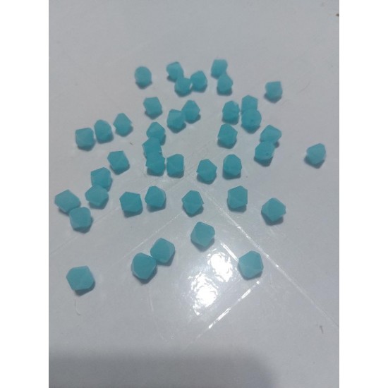 Бусины стеклянные Биконе 8 мм цв. голубой опал, цена за 20 шт